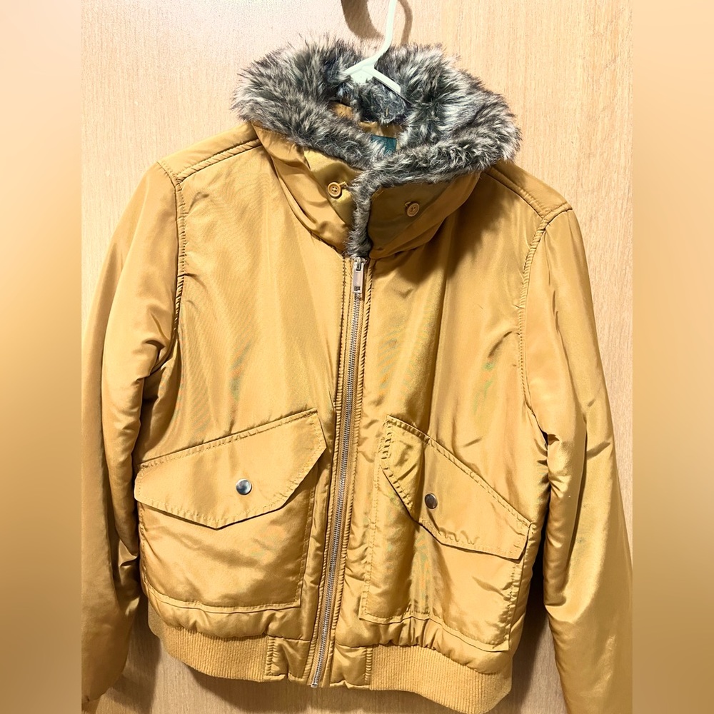 Wild Fable camel/gold puffer jacket. Faux fur hood.